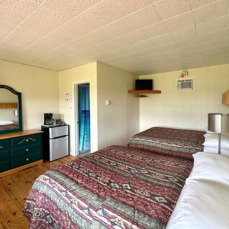 The Waterfront Motel Grand Barachois Extérieur photo