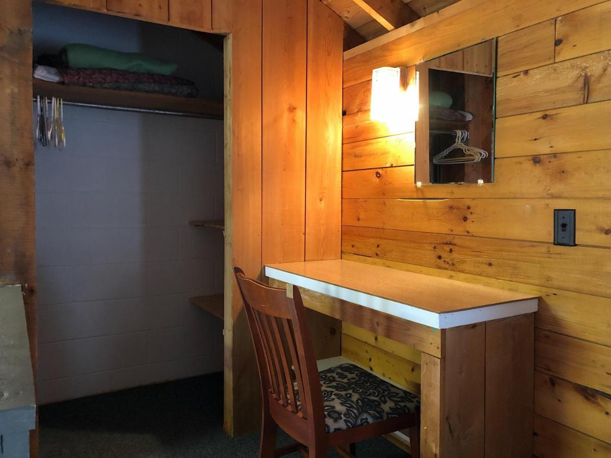 The Waterfront Motel Grand Barachois Extérieur photo