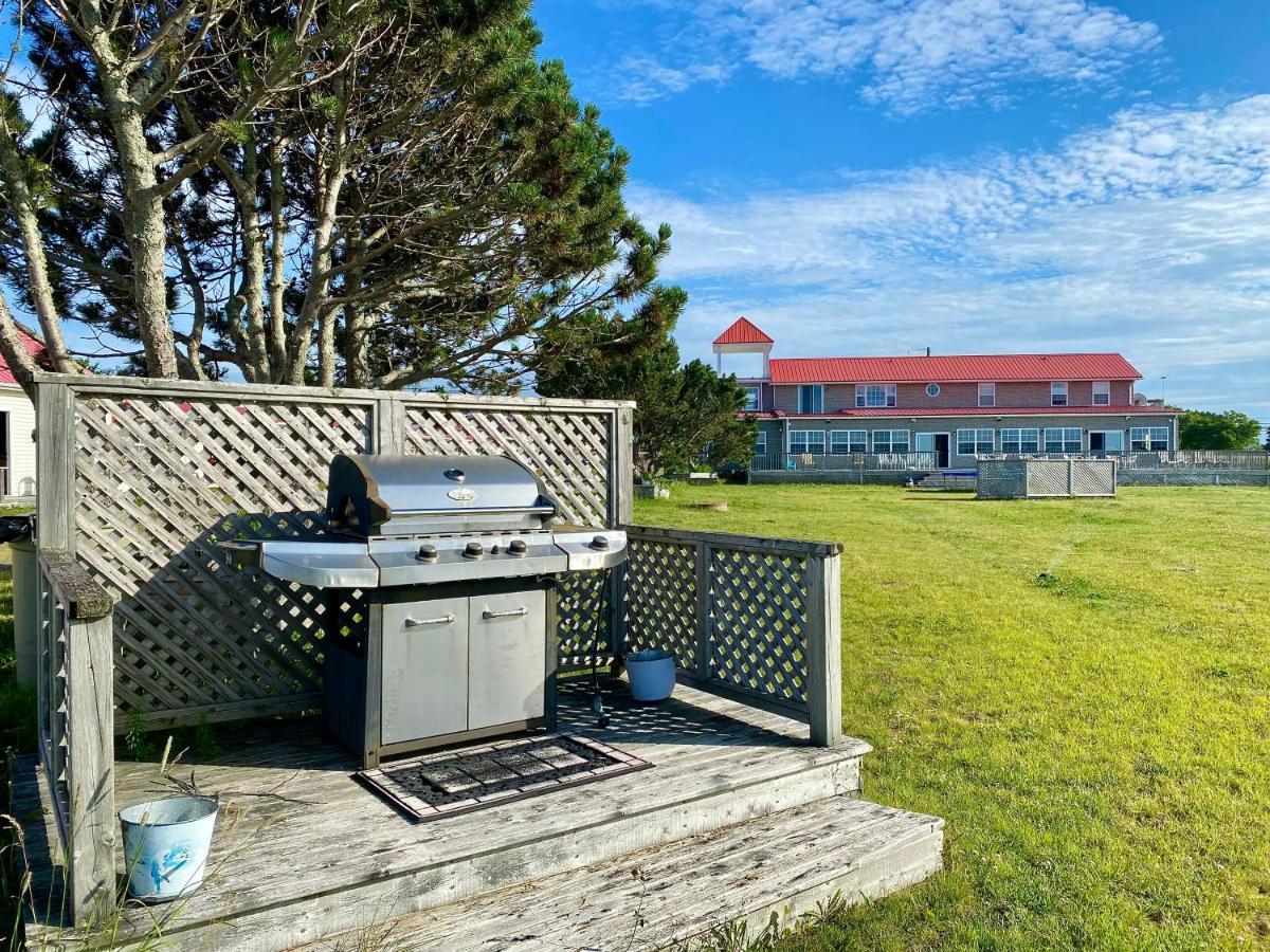 The Waterfront Motel Grand Barachois Extérieur photo