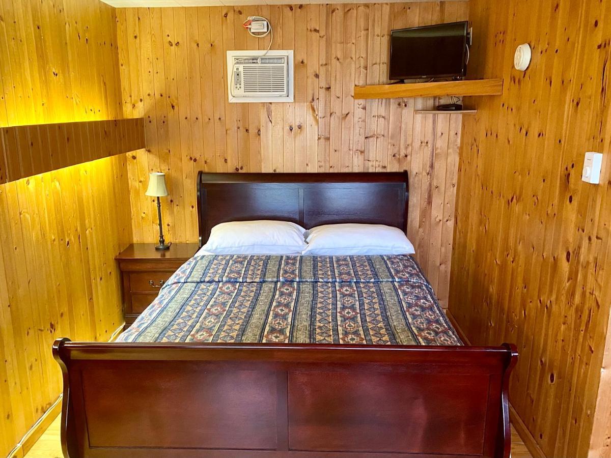 The Waterfront Motel Grand Barachois Extérieur photo