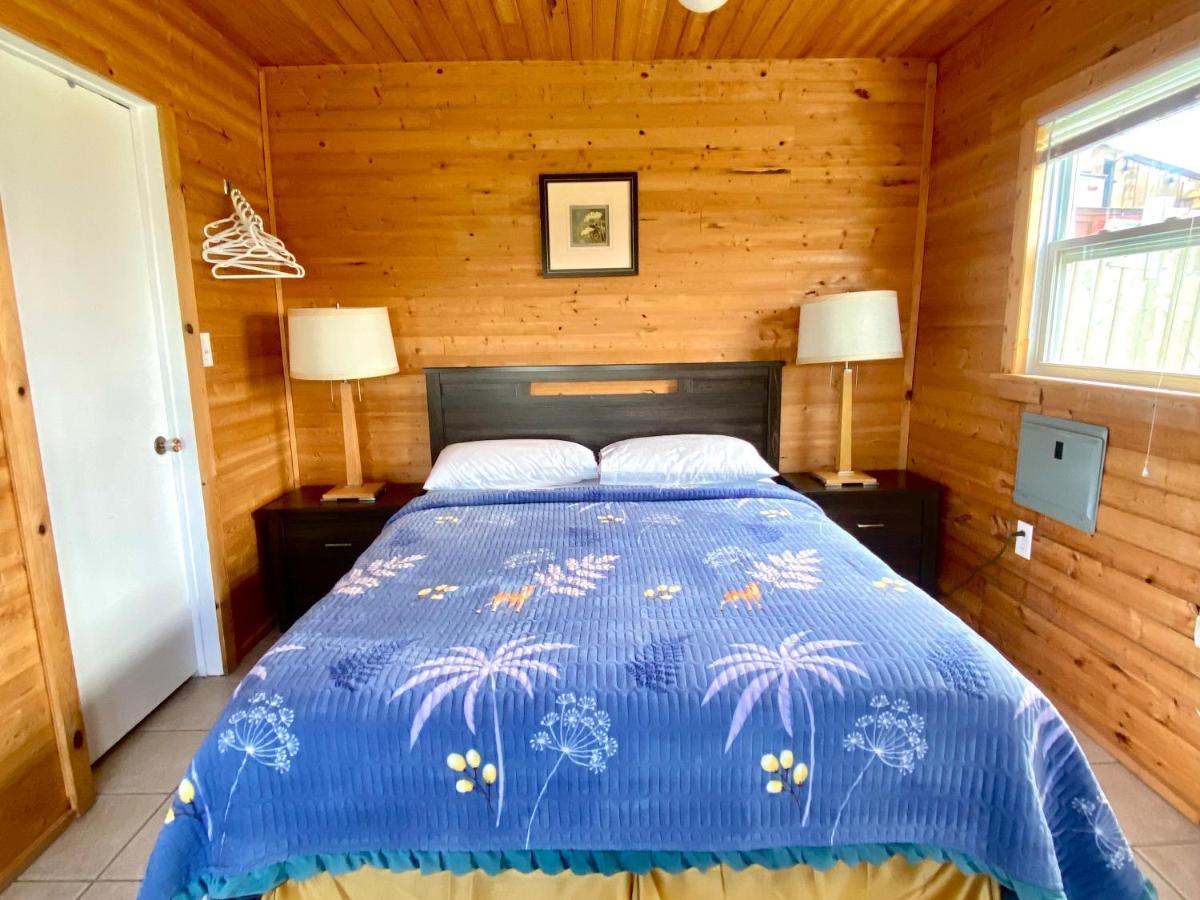 The Waterfront Motel Grand Barachois Extérieur photo