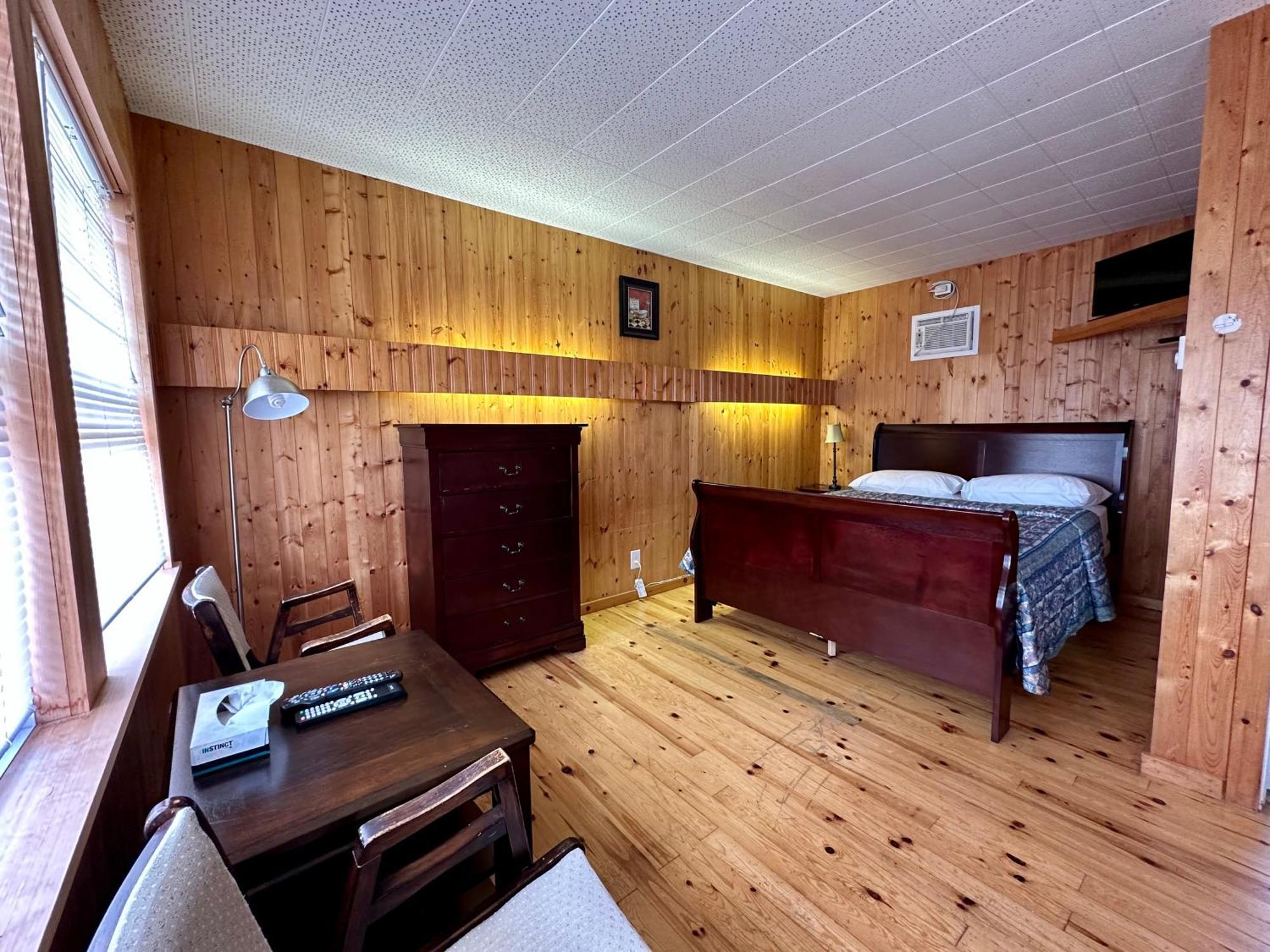 The Waterfront Motel Grand Barachois Extérieur photo
