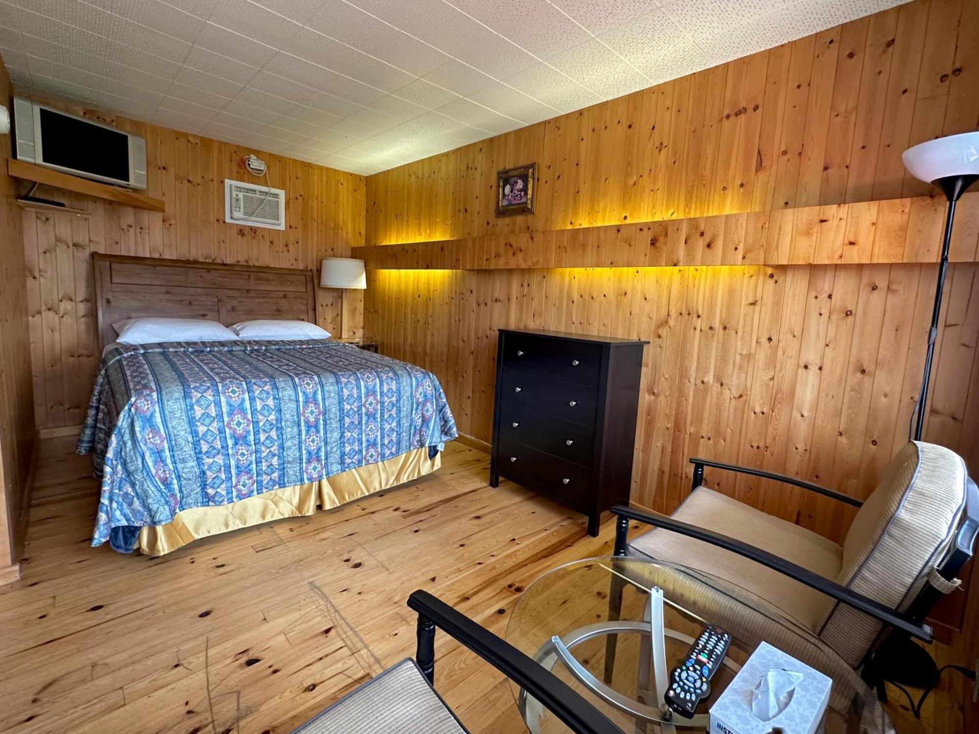 The Waterfront Motel Grand Barachois Extérieur photo