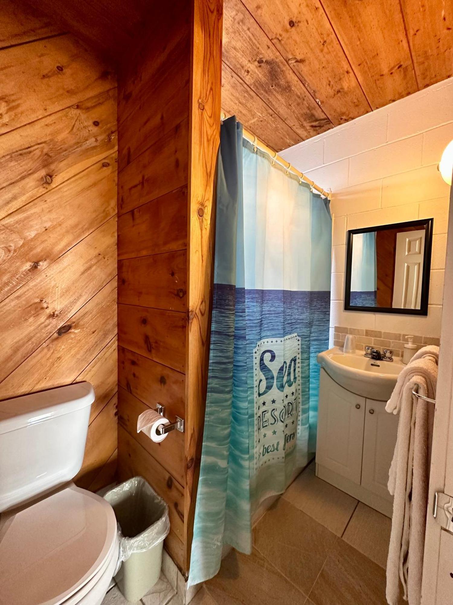 The Waterfront Motel Grand Barachois Extérieur photo