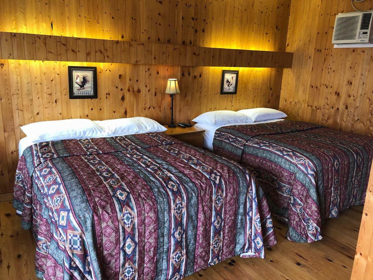 The Waterfront Motel Grand Barachois Extérieur photo